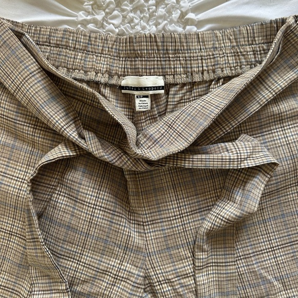 Cropped Checkered Tan Pants - Picture 2 of 3